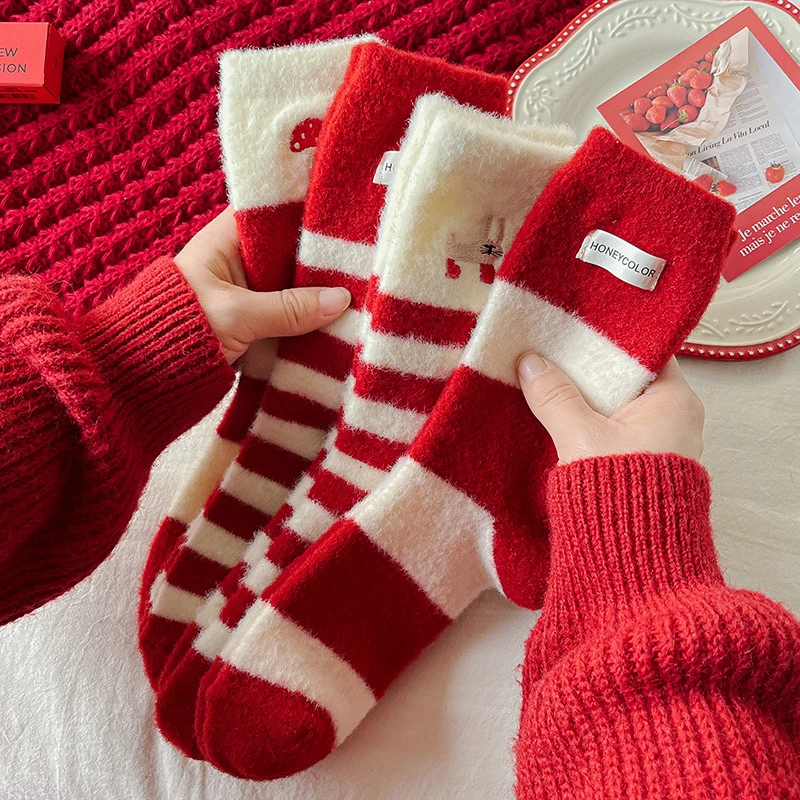 短袜本命年中筒袜女女士日系红色秋冬季中筒韩版地板袜袜子