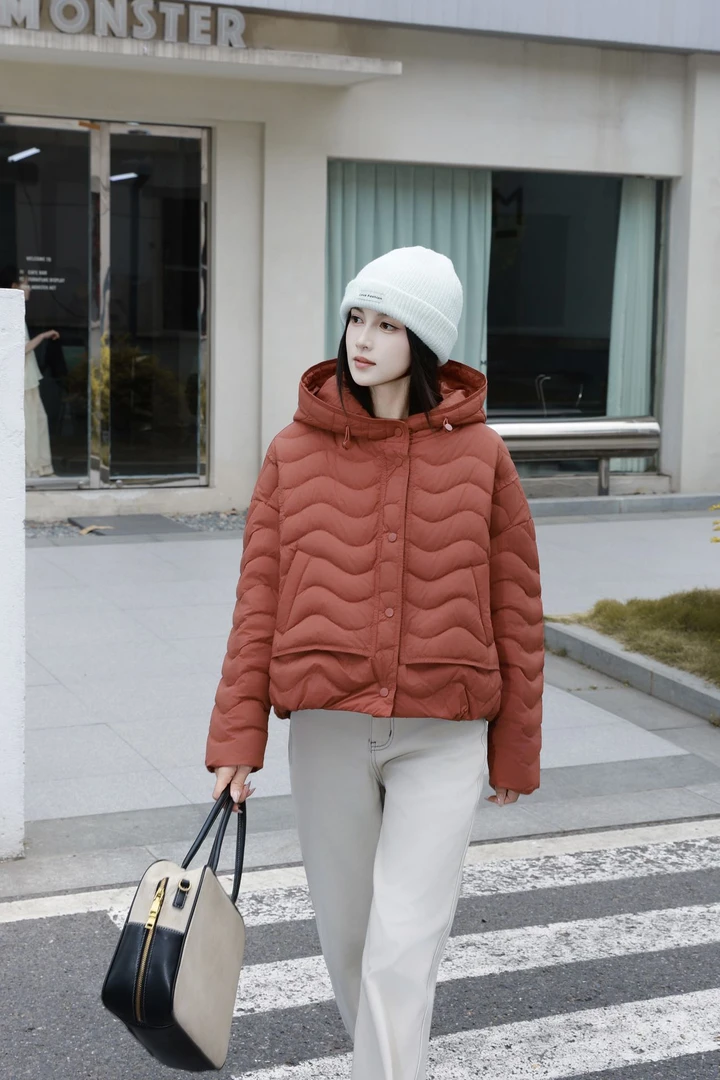 新款韩版宽松轻薄连帽90白鸭绒羽绒服短款外套