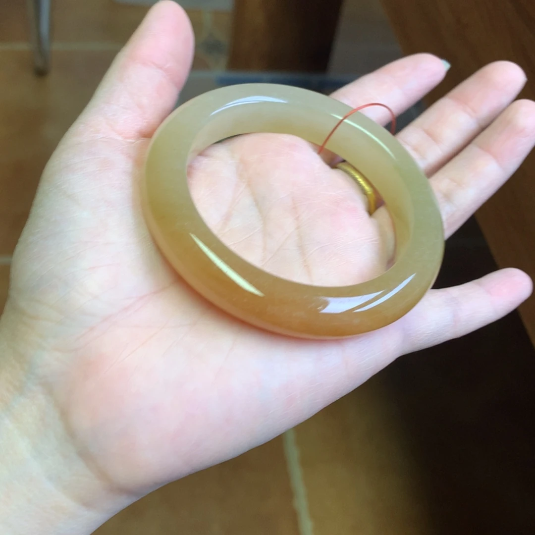 石英质玉未镶嵌手镯