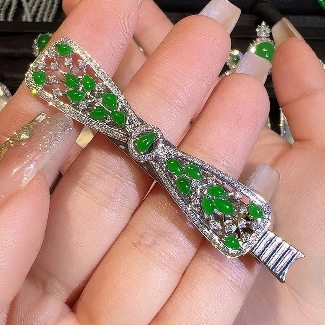 翡翠颈饰18K金镶嵌发夹