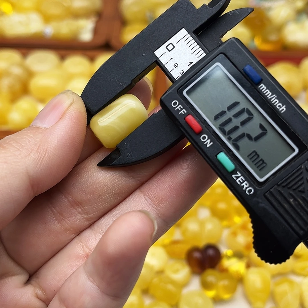 蜜蜡未镶嵌裸石天然