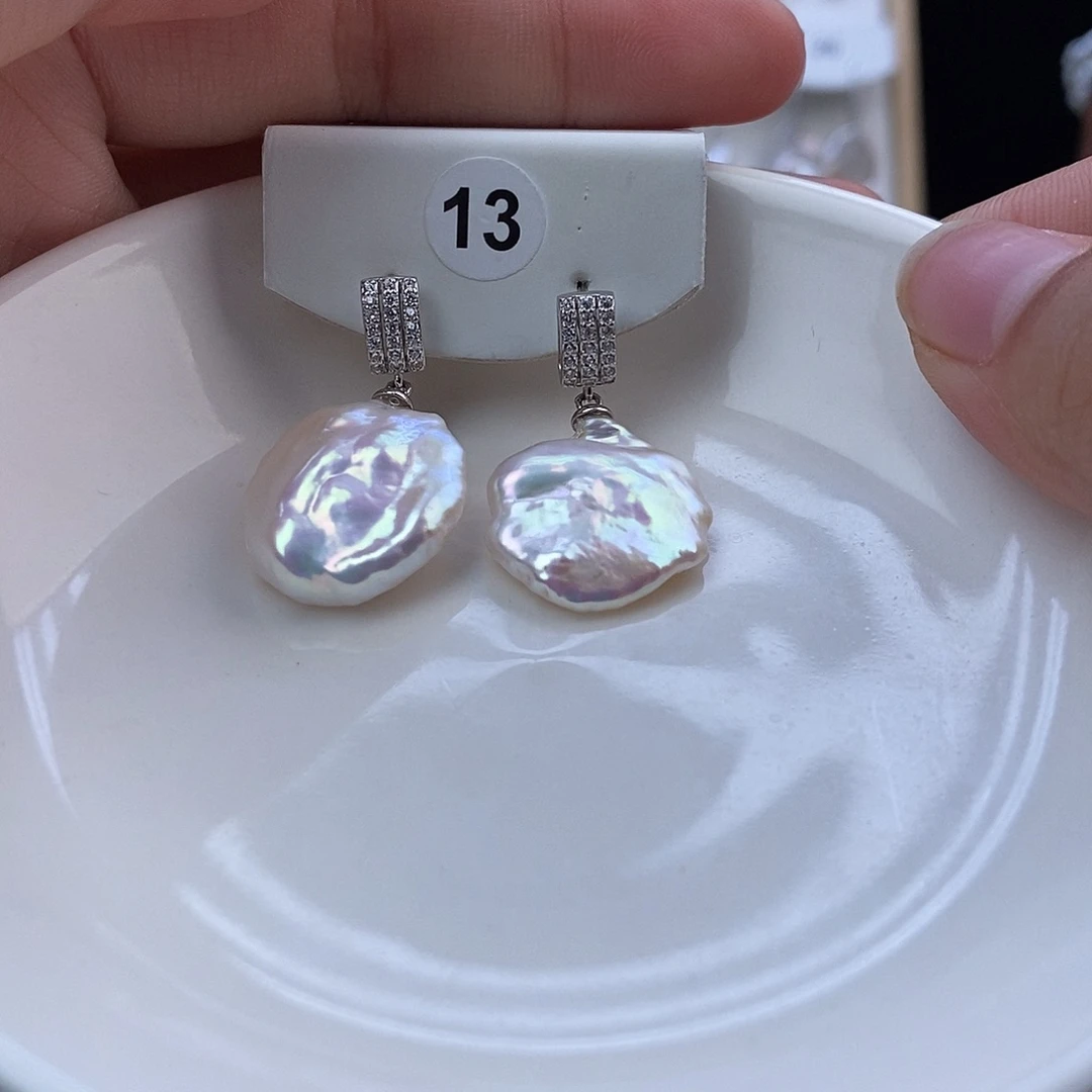 小***陈银S925镶嵌淡水珍珠耳饰