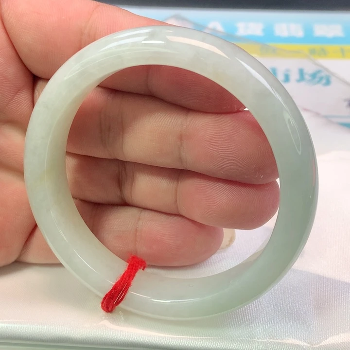 翡翠手镯未镶嵌0051号