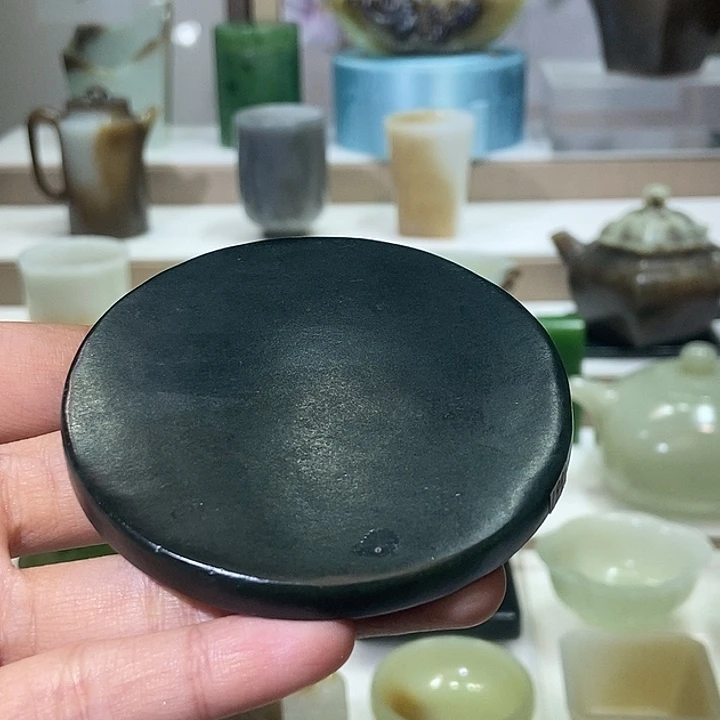 和田玉未镶嵌挂件青玉杯垫