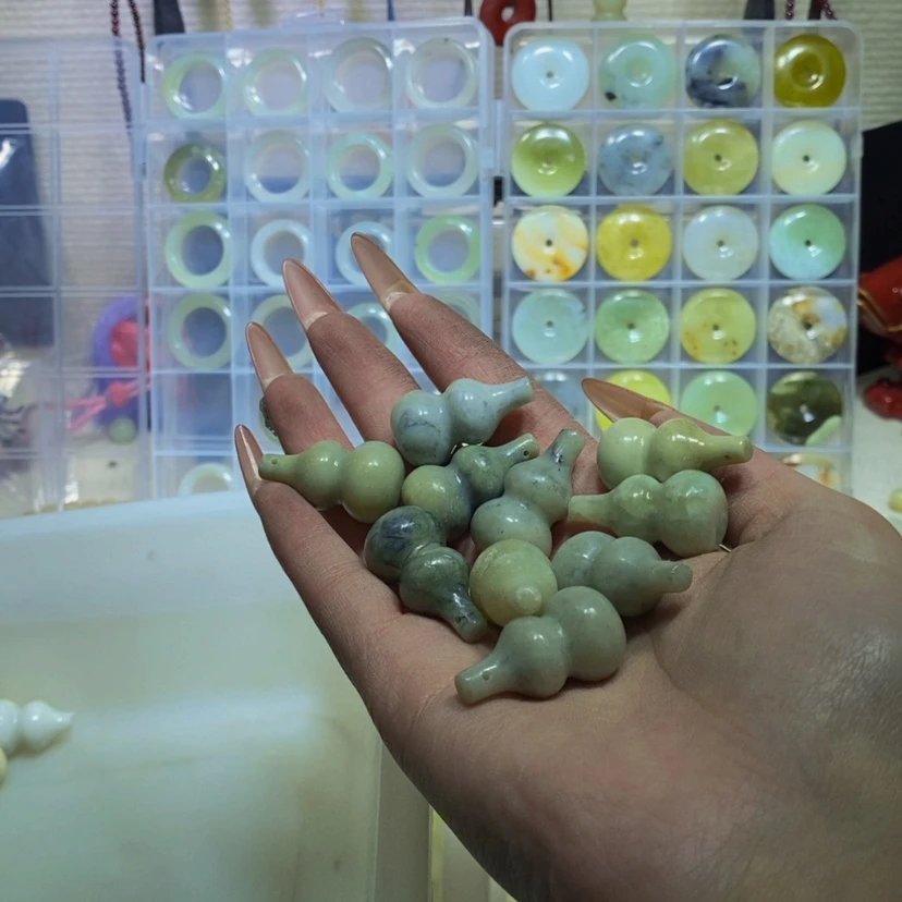 【闪购商品】蛇纹石玉其他未镶嵌525