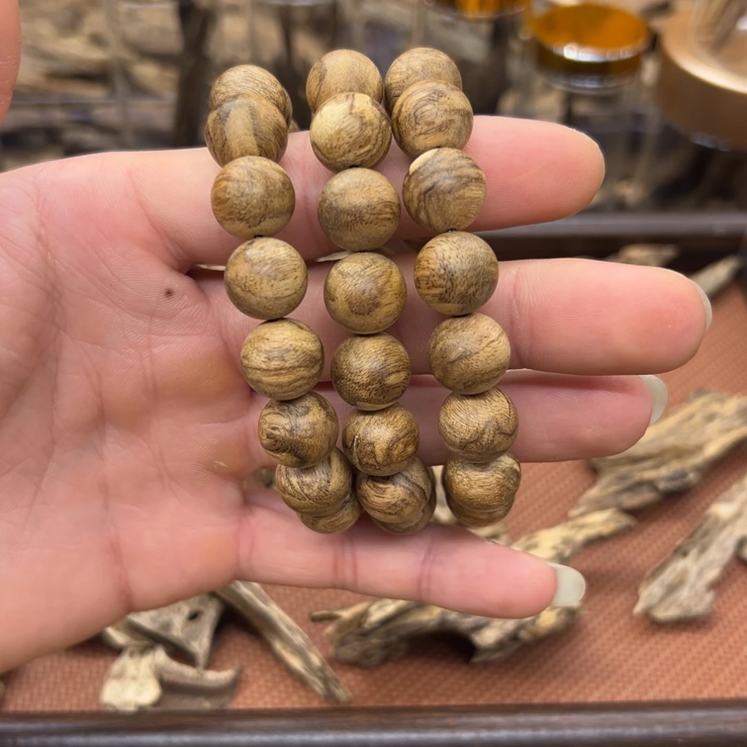 越南芽庄白棋卡1.3  12.95g