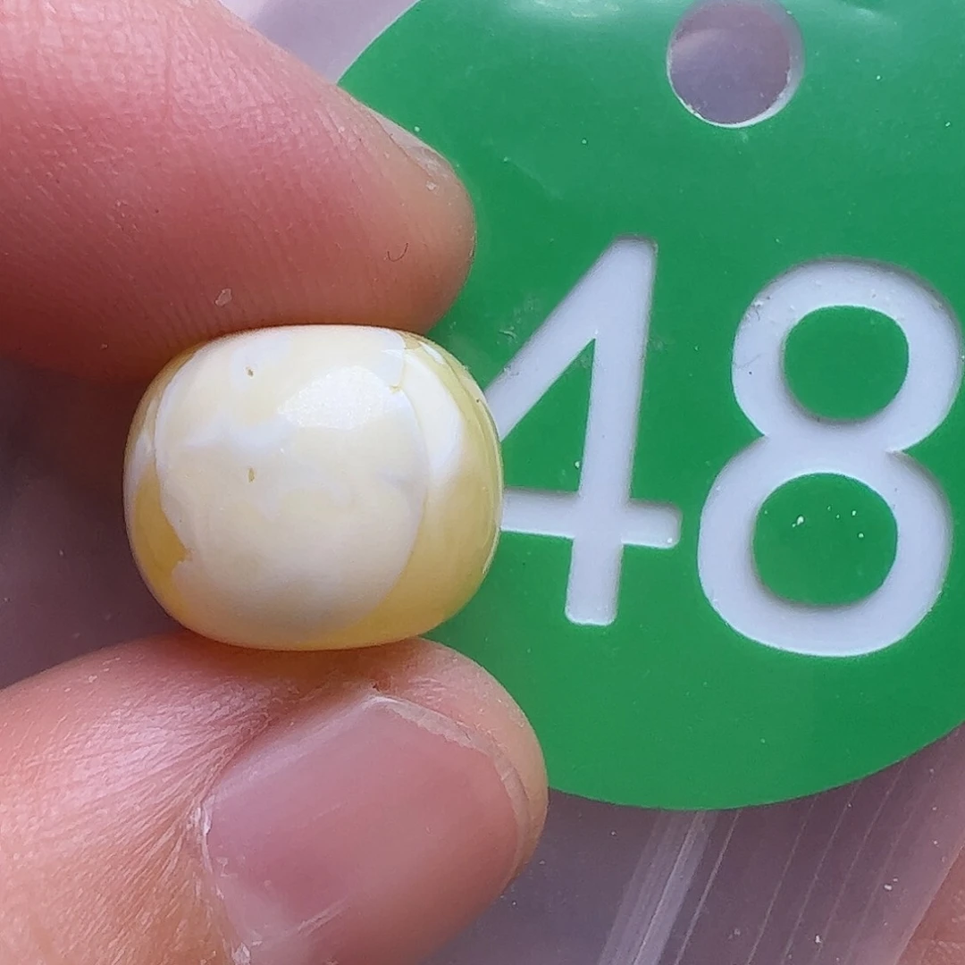 蜜蜡未镶嵌珠宝奇石12.6m m
