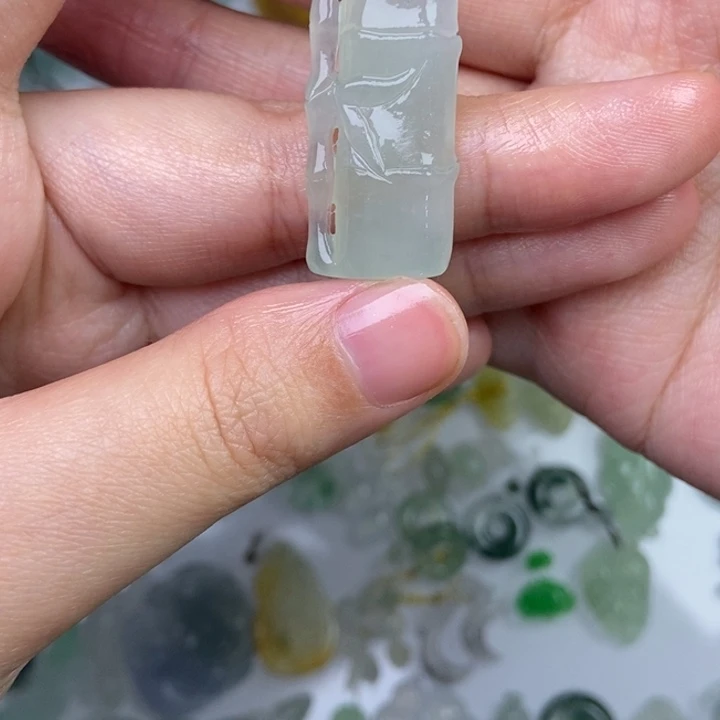 定制翡翠未镶嵌竹节