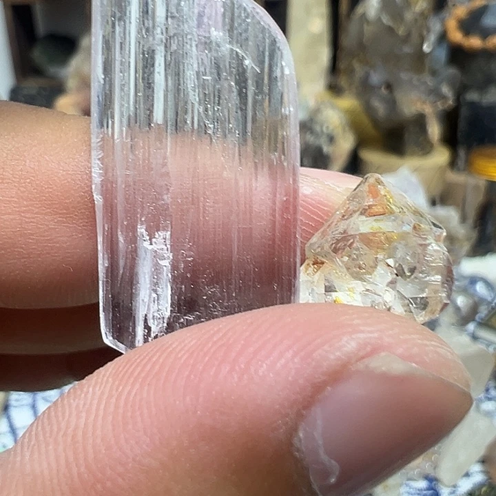 水晶柱未镶嵌水晶