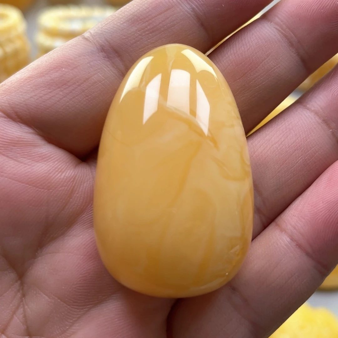琥珀颈饰未镶嵌吊坠