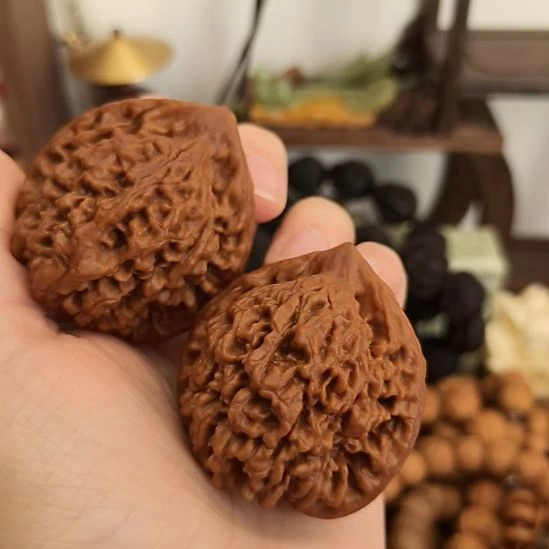 文玩核桃吊坠老官帽