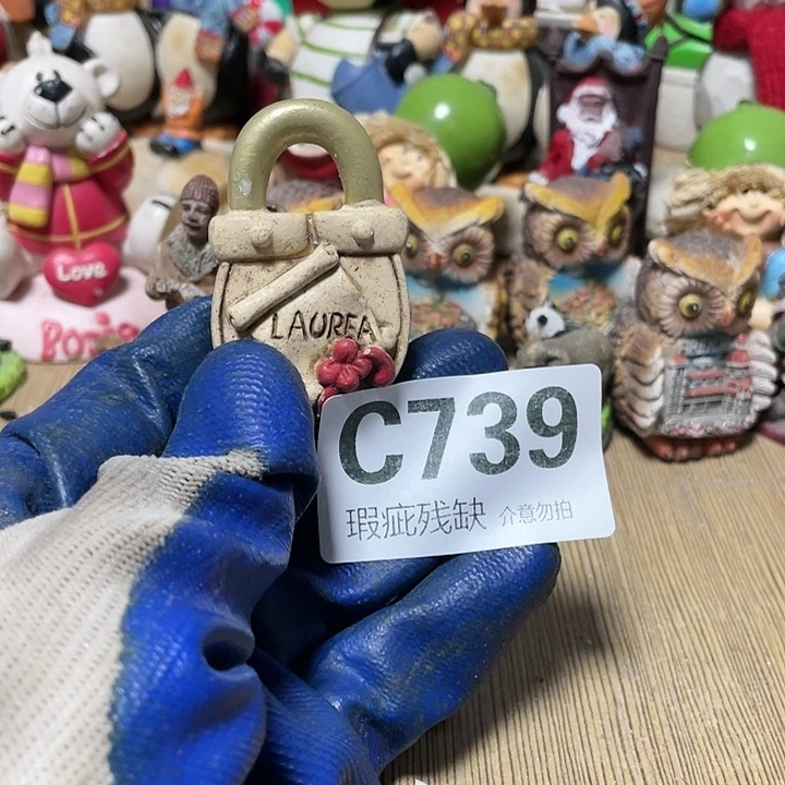 七***侠摆件孤品老货微瑕瓷