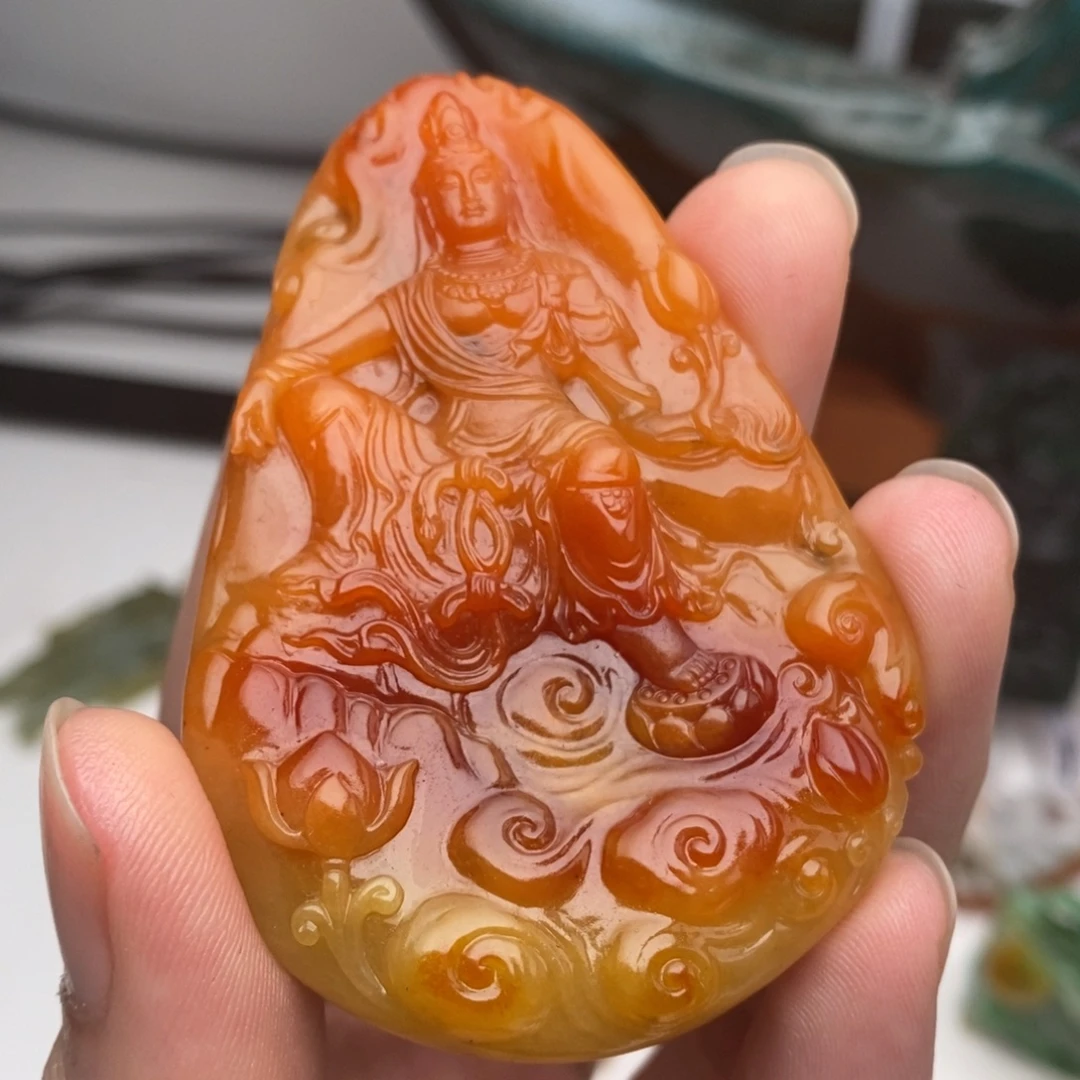 定制翡翠未镶嵌观音