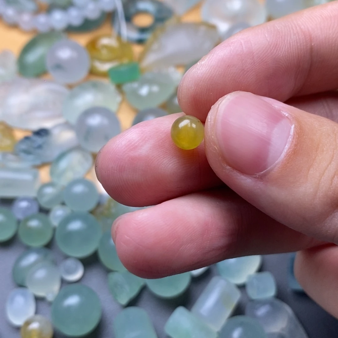 定制翡翠未镶嵌珠子