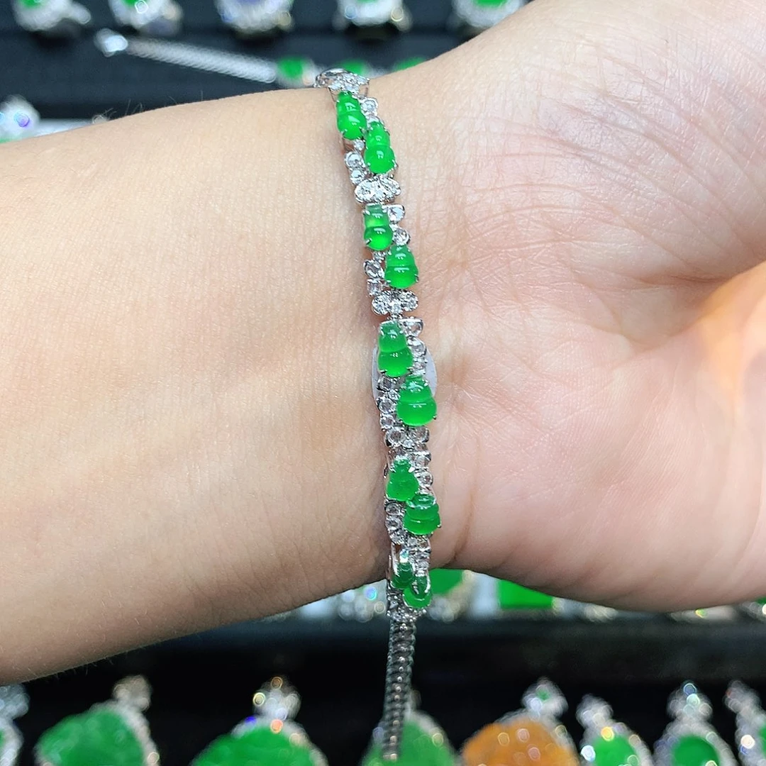 翡翠18K金镶嵌颈饰手链