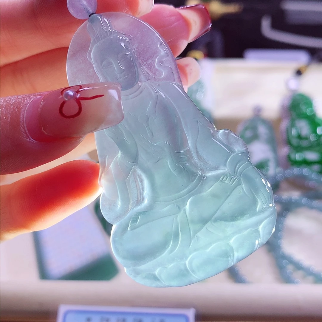 翡翠颈饰未镶嵌天然