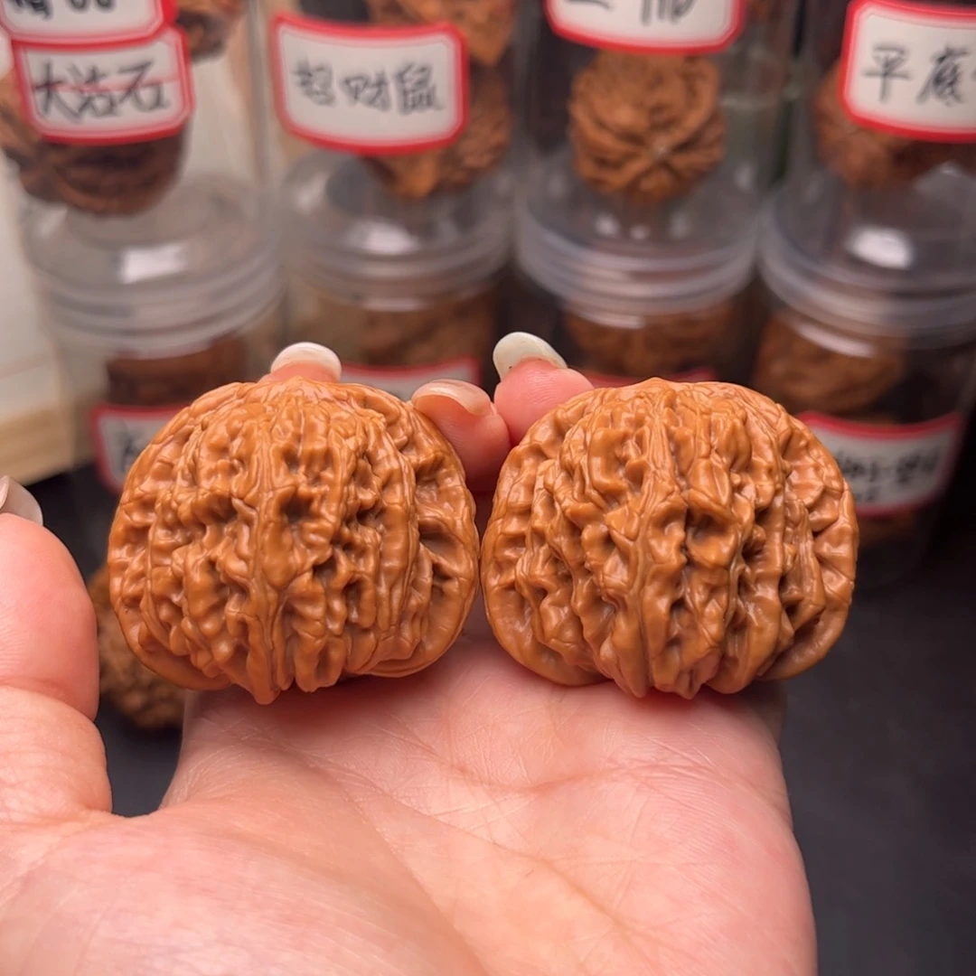 文玩核桃把件44+山地楼