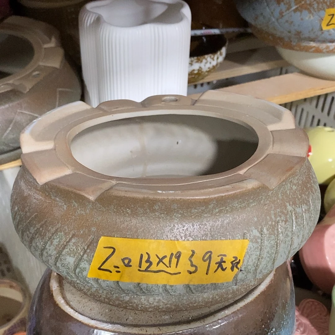 摆件陶盆有孔 瑕疵介意勿拍