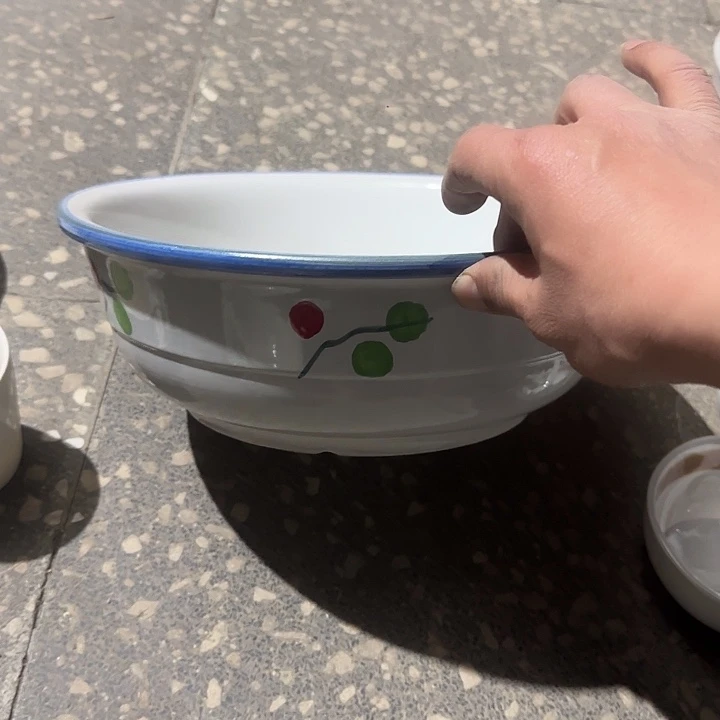 瓷片陶瓷盘子碗啥都有