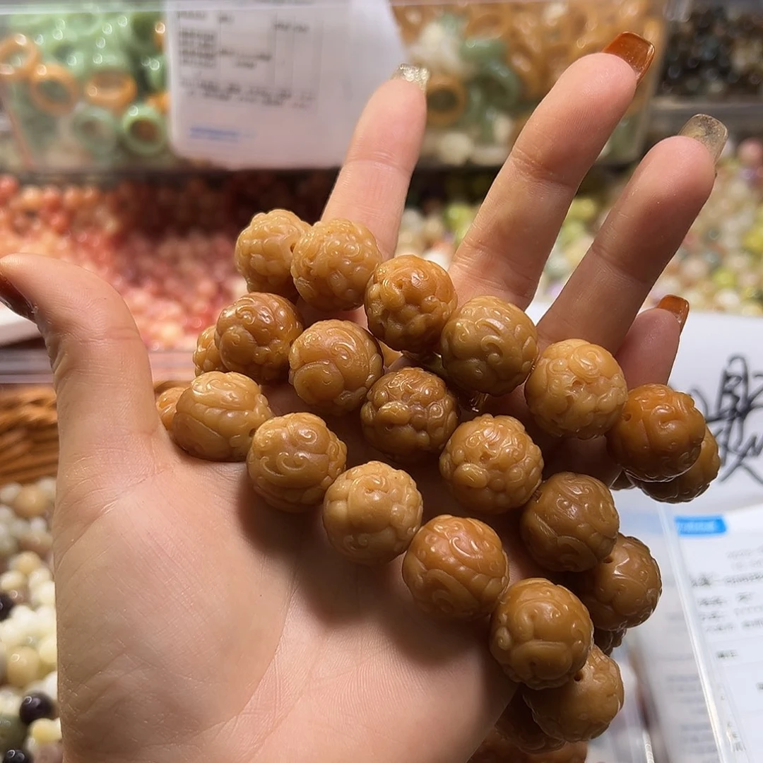 白玉菩提吊坠卡18皮1条