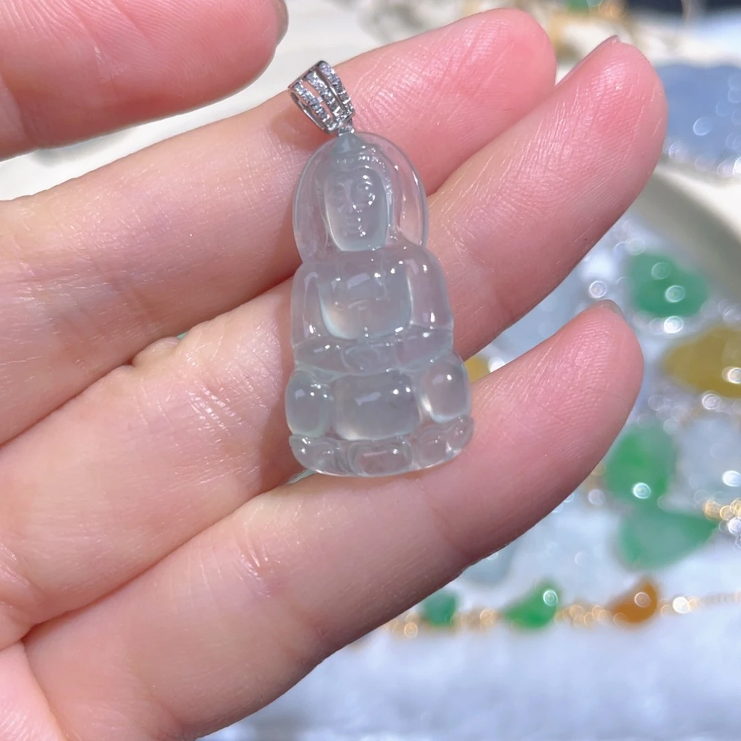 翡翠颈饰18K金镶嵌翡翠