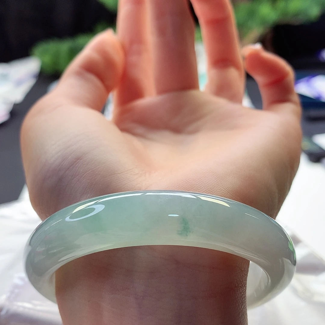 翡翠手镯未镶嵌天然翡翠55-56薄荷晴绿清爽清新款