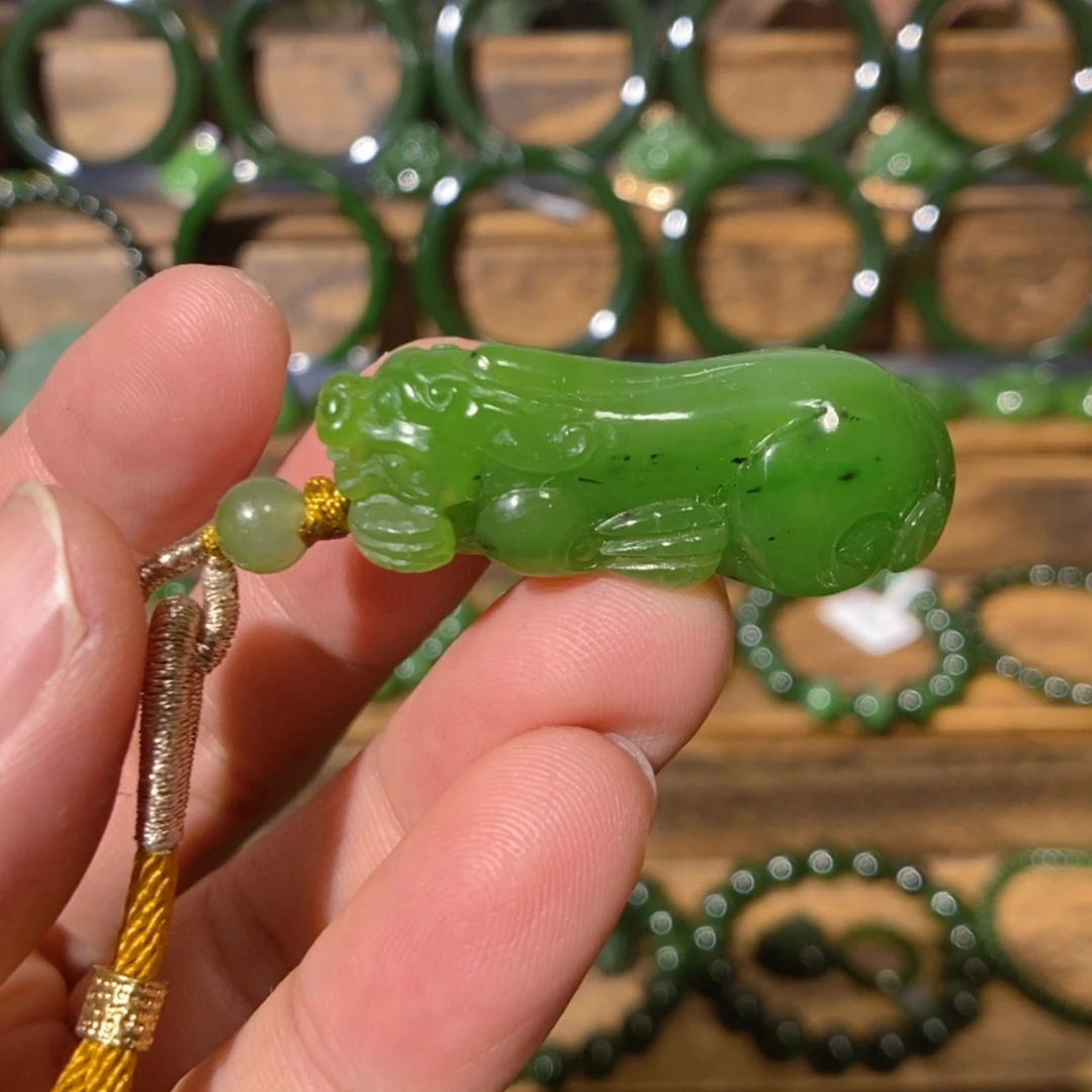 【闪购商品】吊坠(不含链)未镶嵌和田玉乌兰海碧玉貔貅