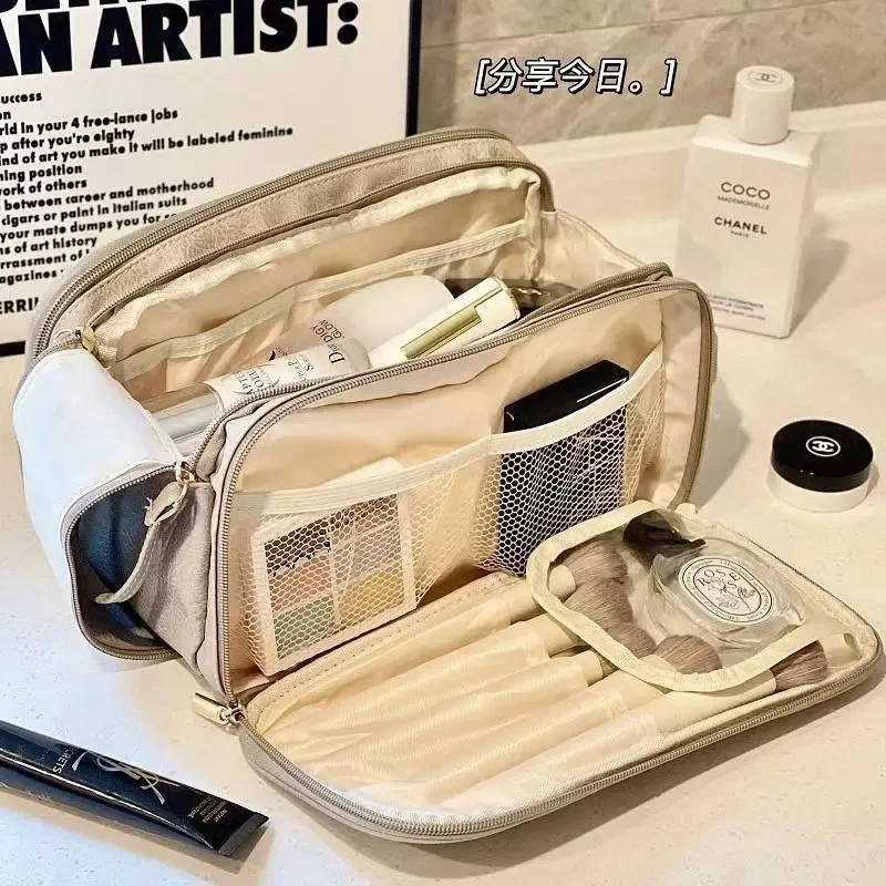 PU立式超火化妆包化妆大容量ins旅行便携收纳外出2025新款洗漱包
