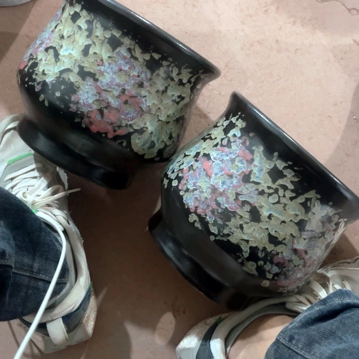 紫砂花盆口径20高度18两只正品