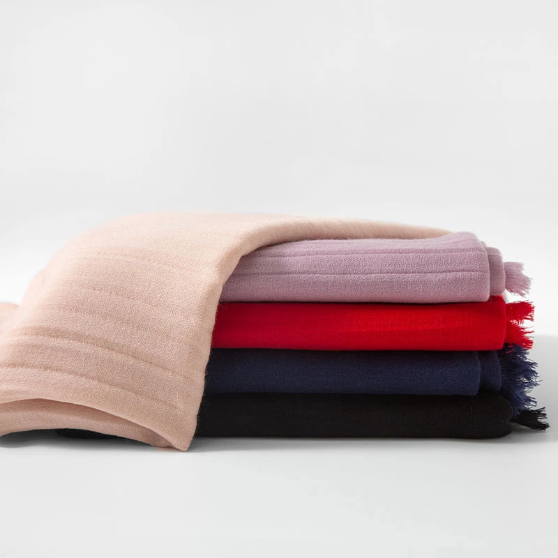 P哥100绵羊毛圣诞新年纯色超大规格柔软保暖透气围巾披肩两用4467