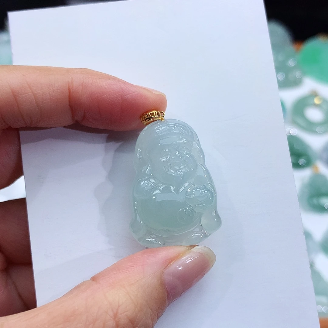 翡翠18K金镶嵌颈饰翡翠吊坠