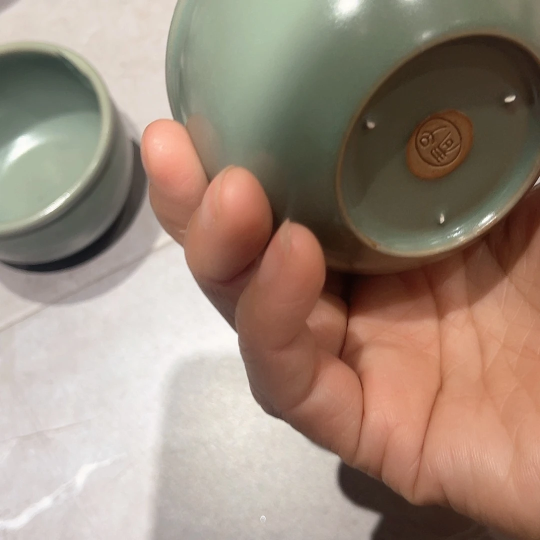 王***娘杯子仿古的风格也有着不同