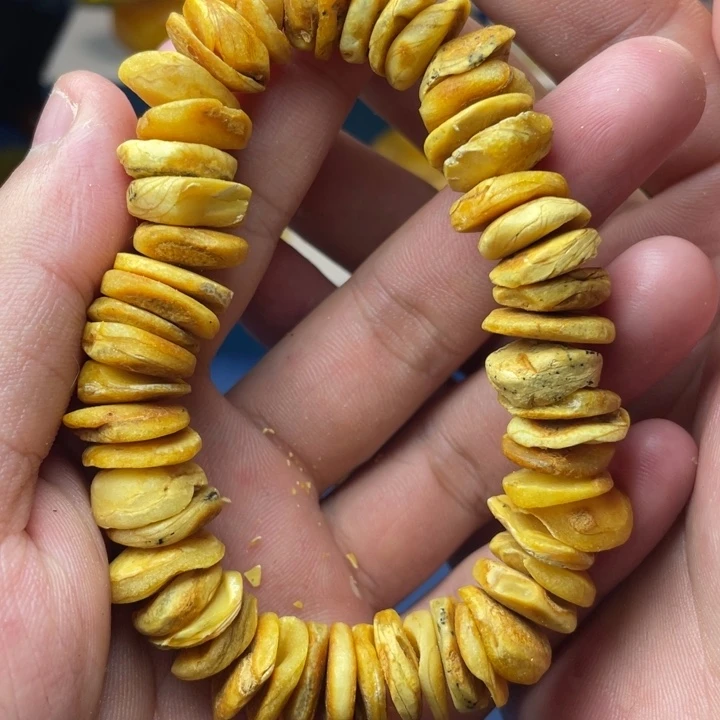 未镶嵌琥珀珠宝奇石