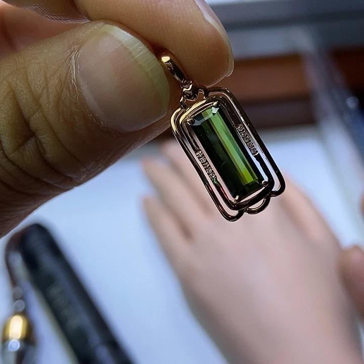 碧玺颈饰18K金镶嵌