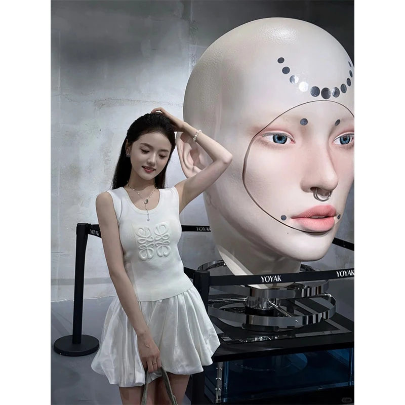 2025夏季设计感重工小众洋气百搭白色无袖上衣高腰a字休闲半身裙