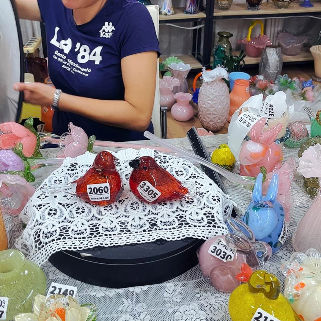 2个红鸟 家悦琉璃工艺品