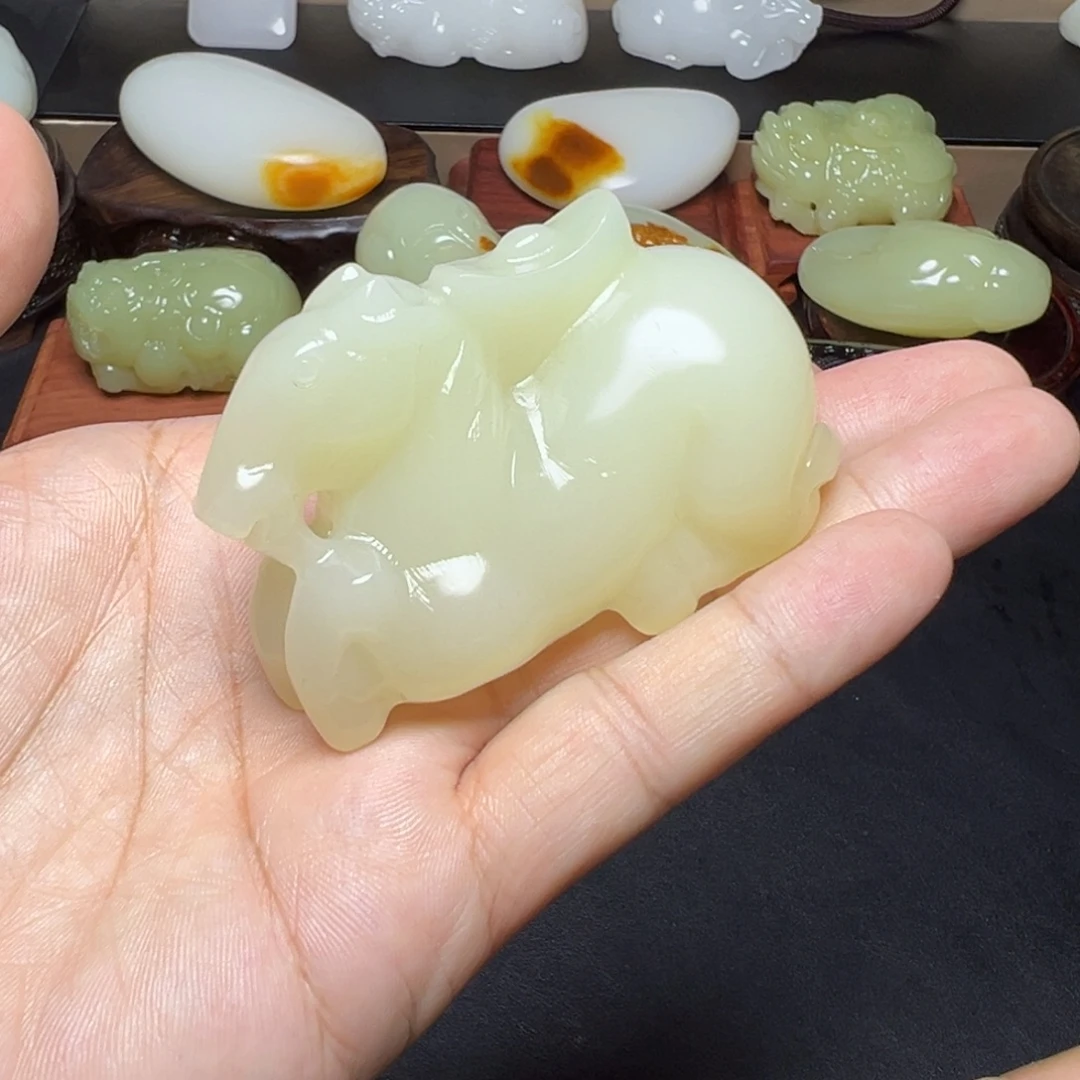 软玉未镶嵌把件天然玉石精品手把件