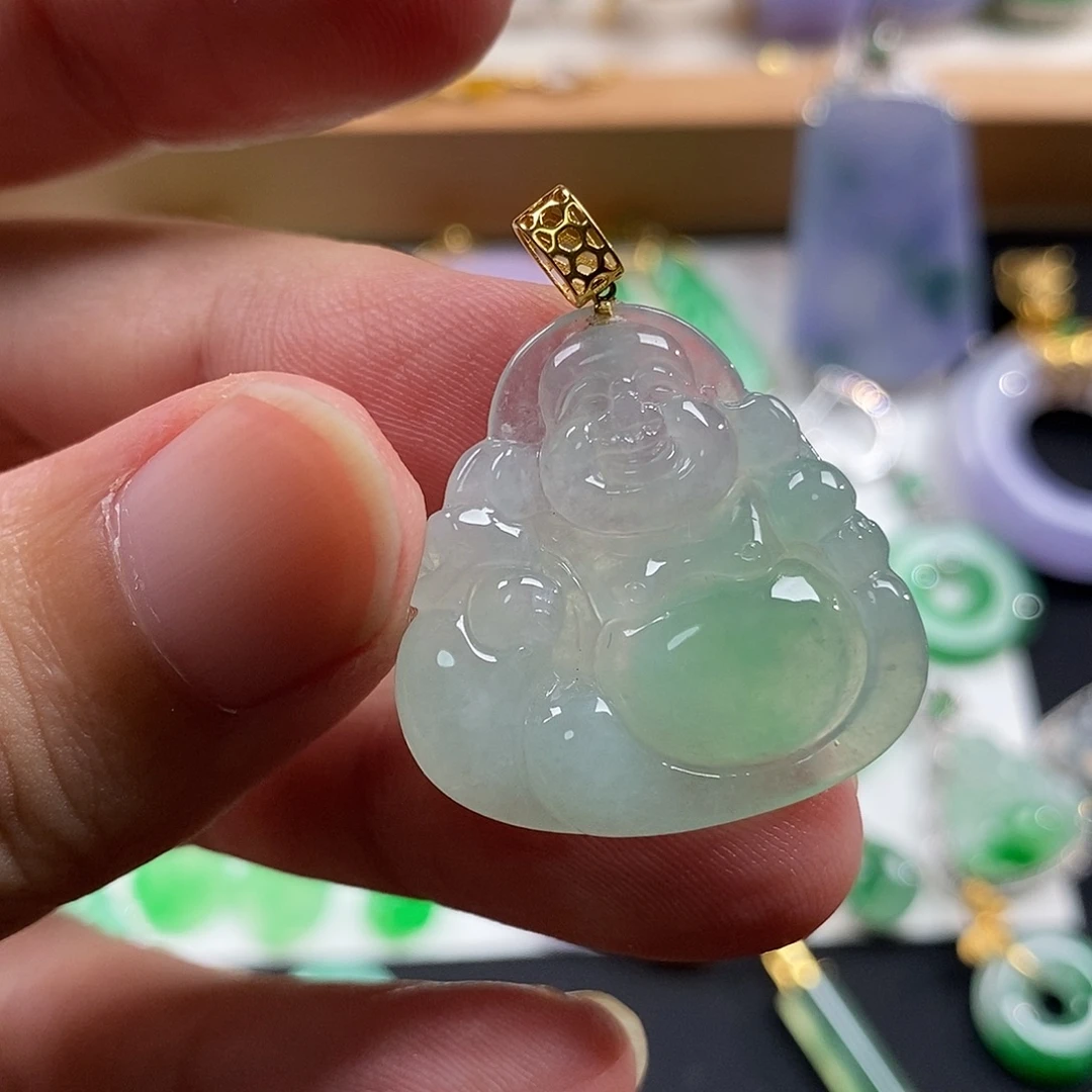 翡翠18K金镶嵌颈饰翡翠