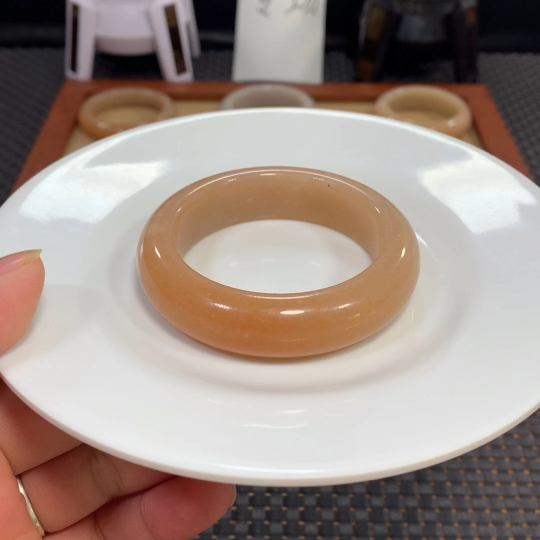 石英质玉（佘太翠）未镶嵌手镯漏51.6糖镯6号