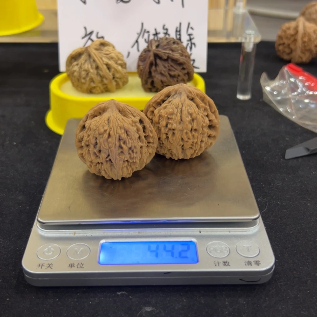 青*文玩核桃文玩手串