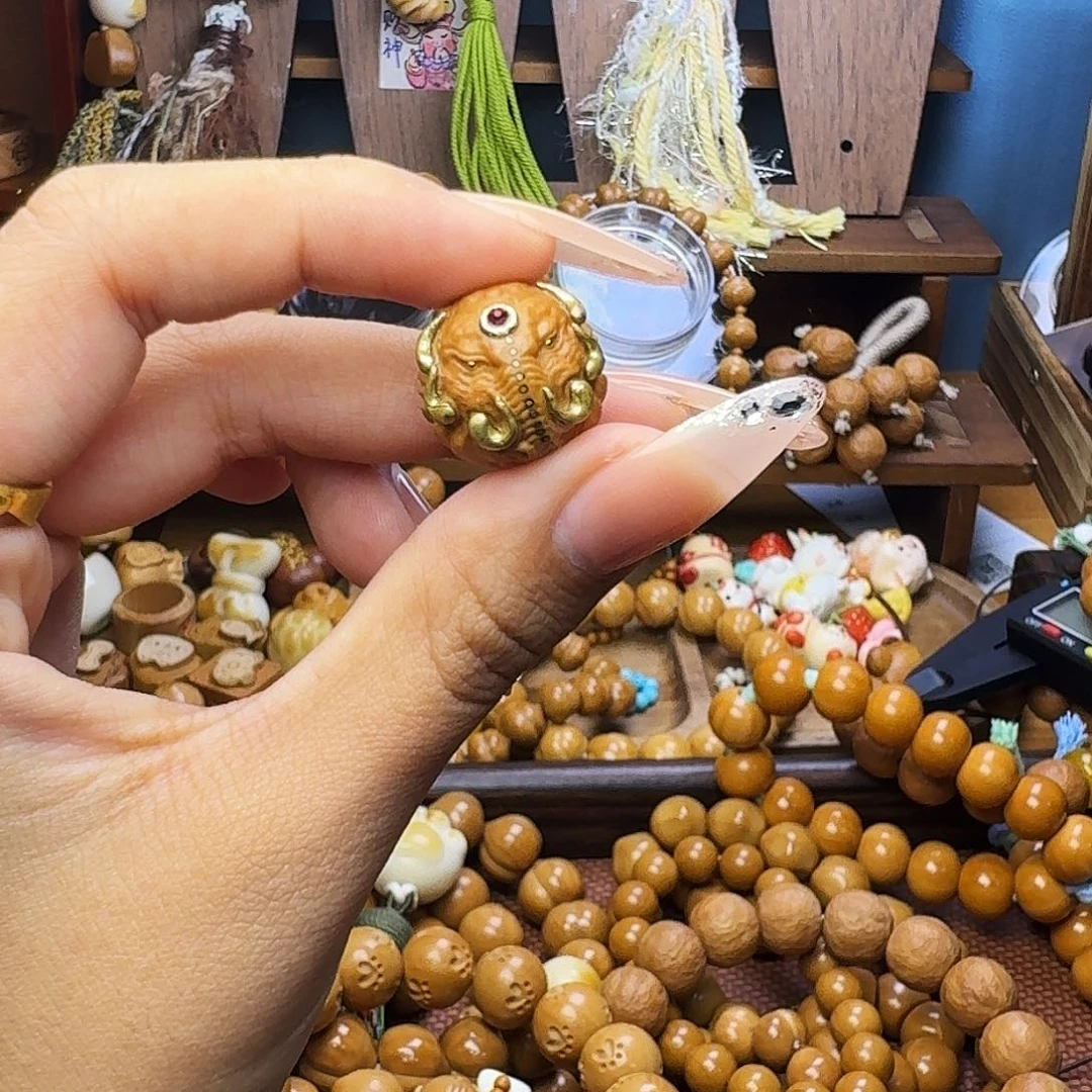 当***当吊坠猴头核桃象神