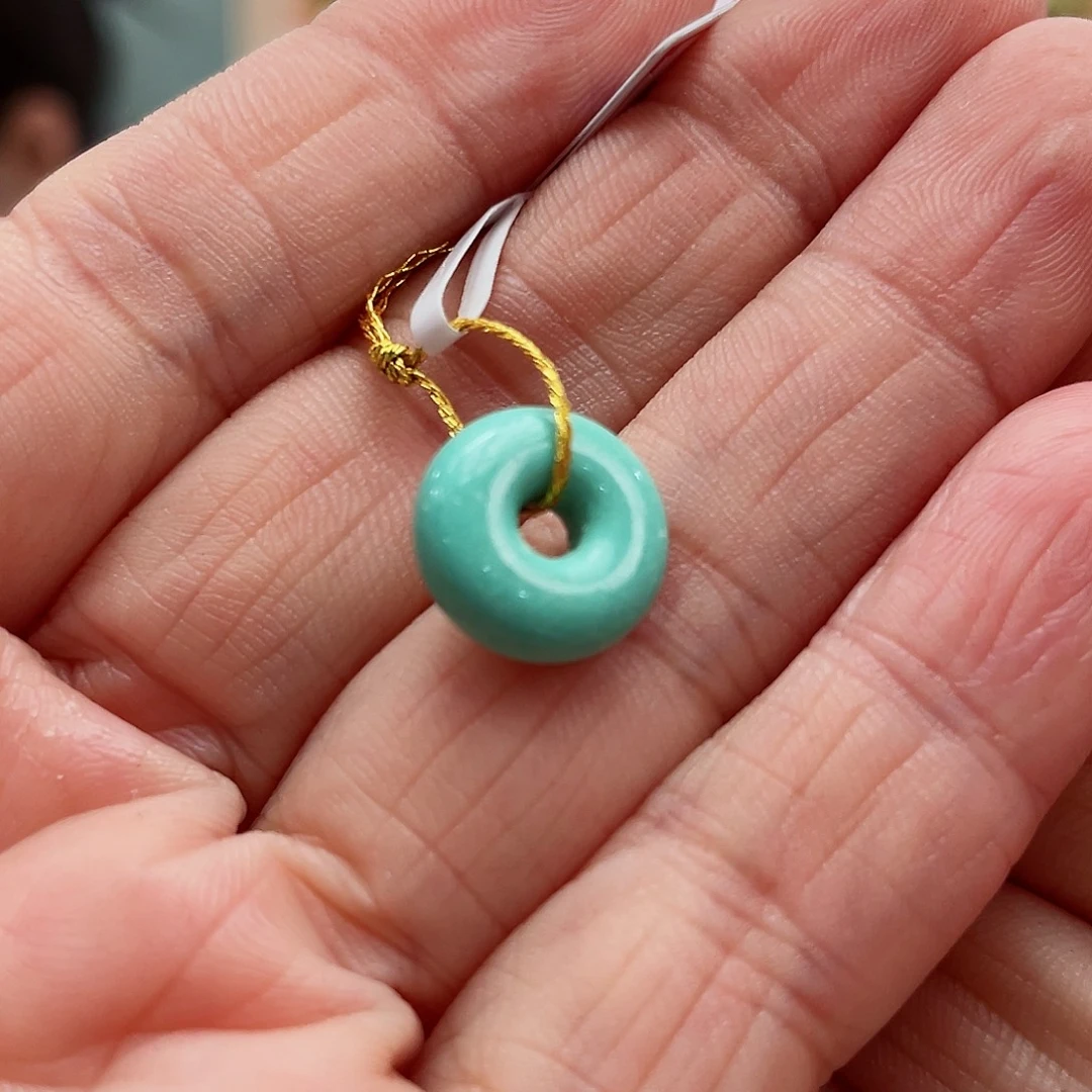 绿松石颈饰未镶嵌