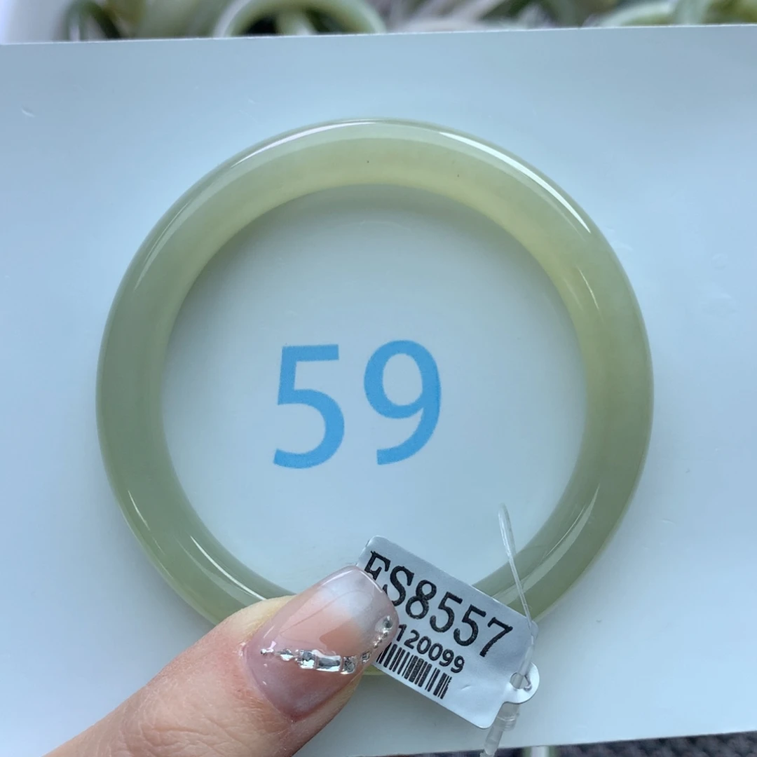 和田玉手镯未镶嵌金*