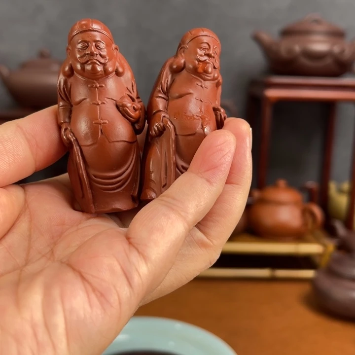 财神爷一对朱泥制作的