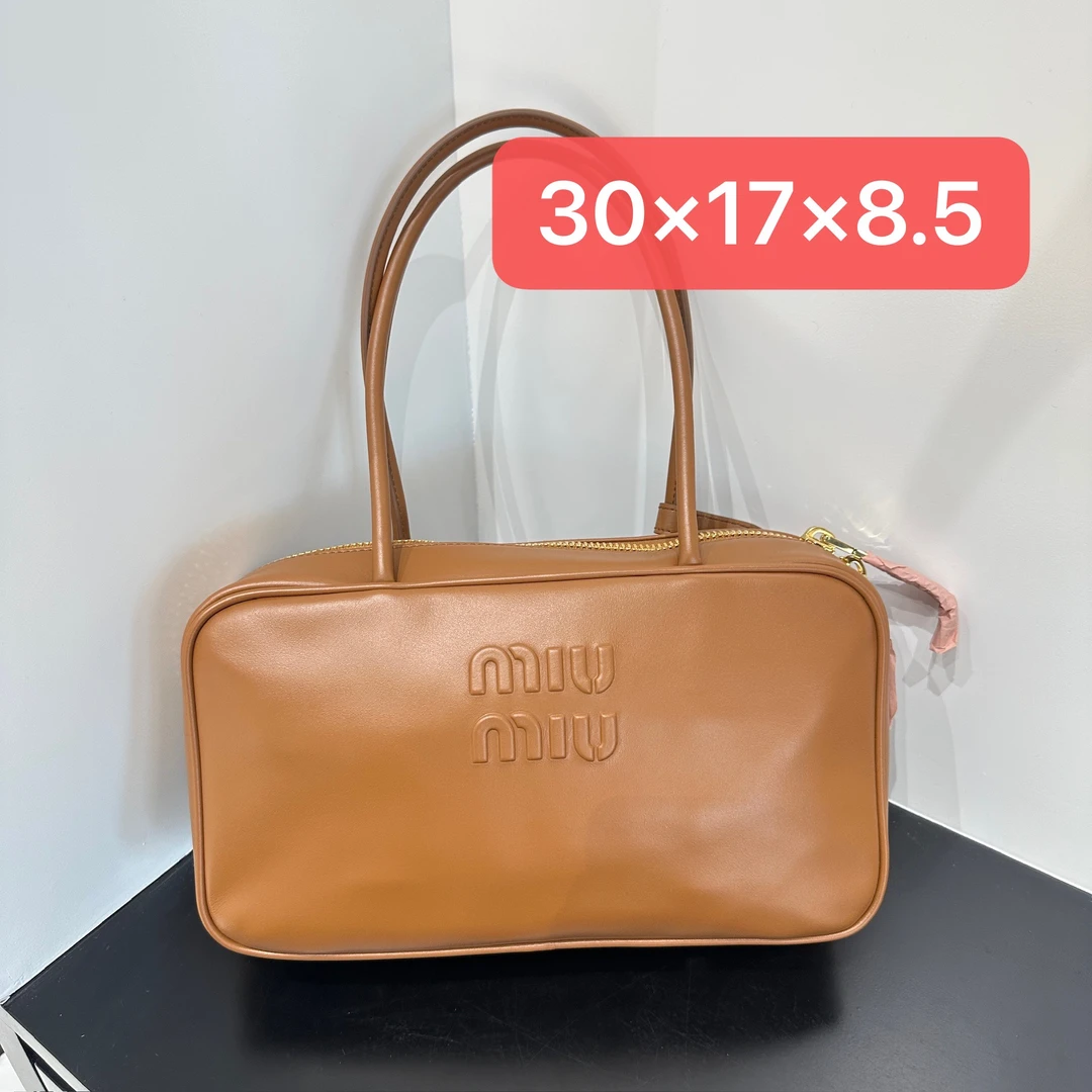 全新未使用 MIU MIU/缪缪 【无盒】干邑色手柄公文包新尺寸底长30cm