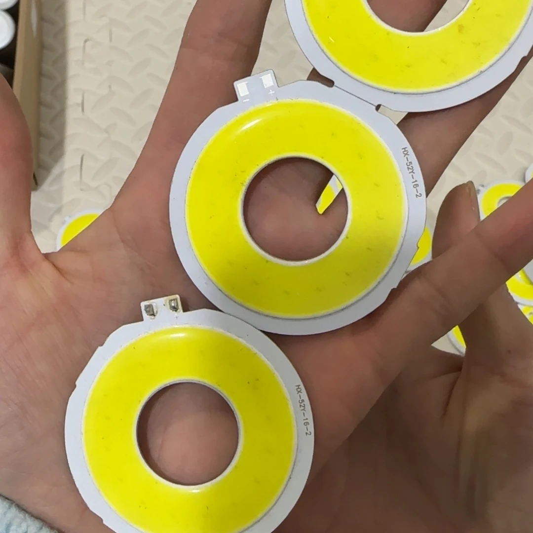 Cob灯珠发3个3.7V