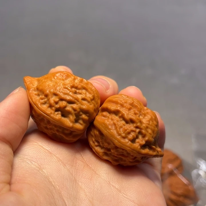 文玩核桃把件蟾型603