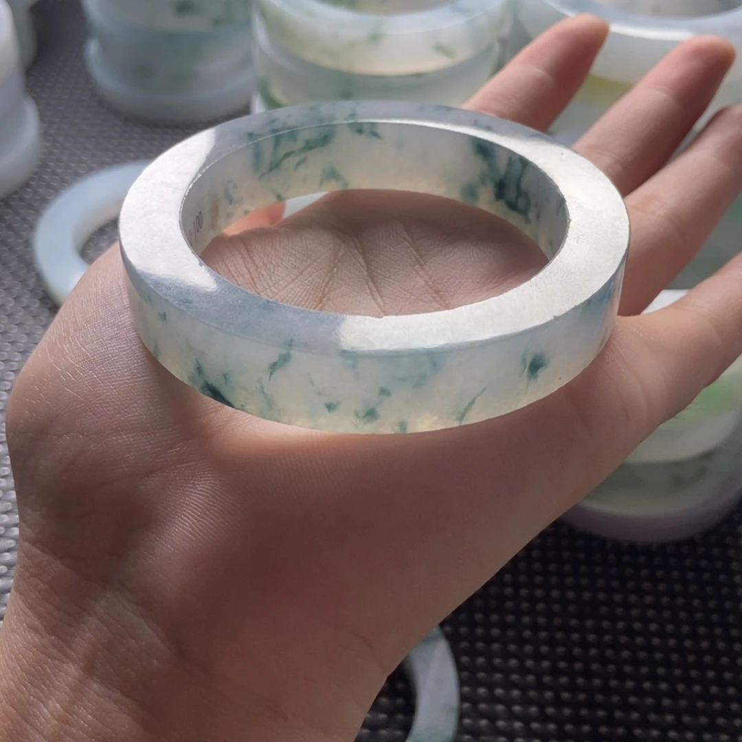 鑫***美未镶嵌ā定制翡翠AA