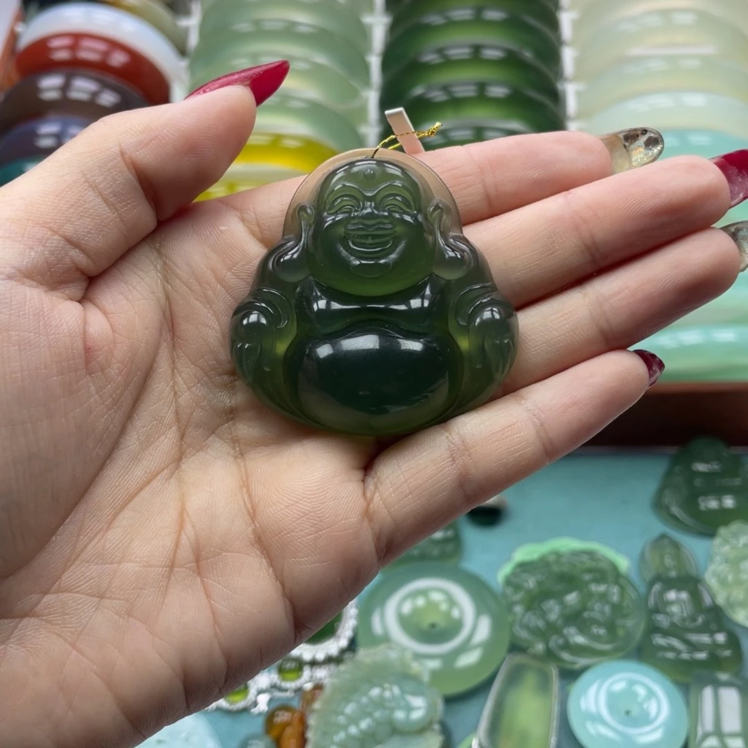 未镶嵌蛇纹石玉颈饰