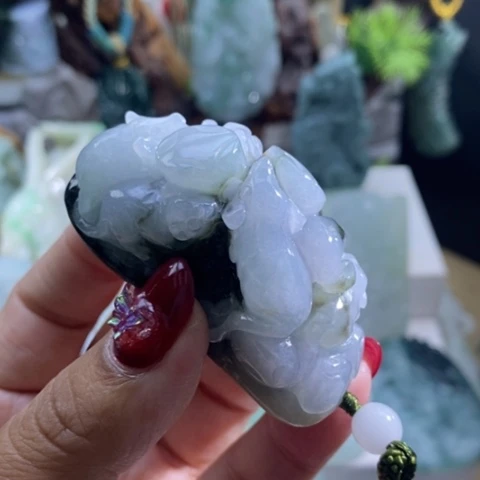 【闪购商品】颈饰未镶嵌翡翠鼠